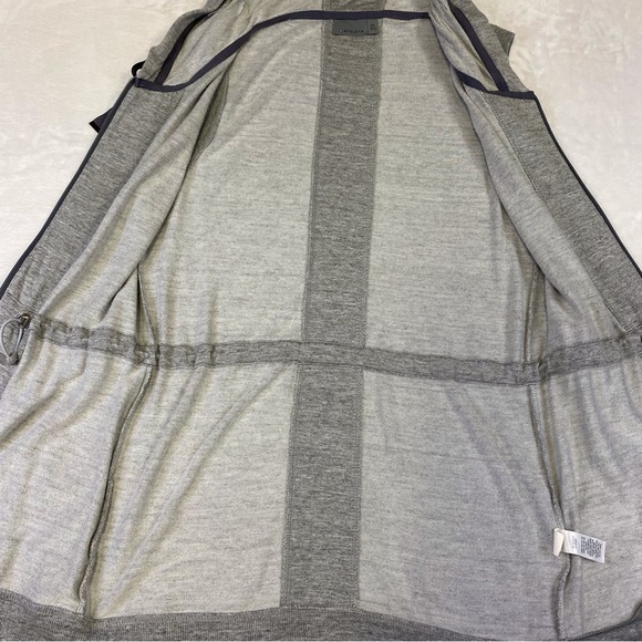 Athleta Lotus Vest Gray Hooded Drawstring Vest - Picture 6 of 14